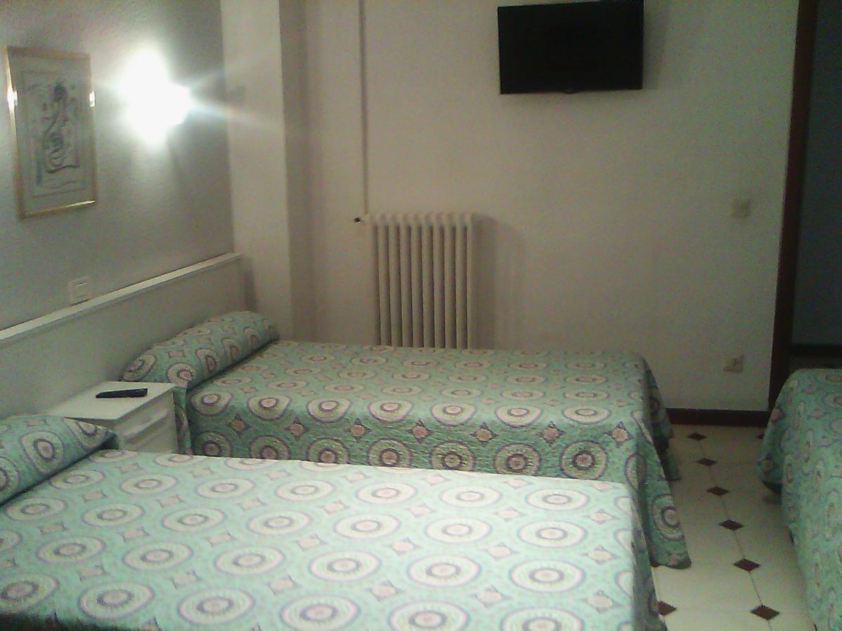 Hostel Central Сарагоса Экстерьер фото